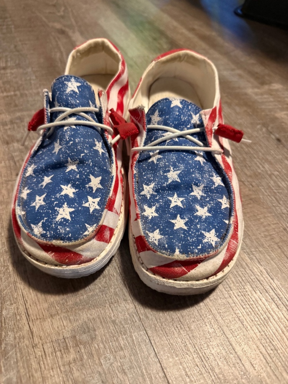 Women’s American hey dudes size 7